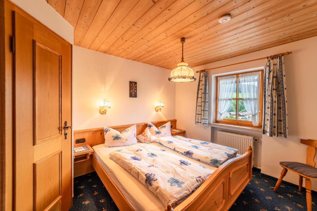Ferienwohnungen Hollweger Inkl. Chiemgaukarte Ruhpolding Luaran gambar